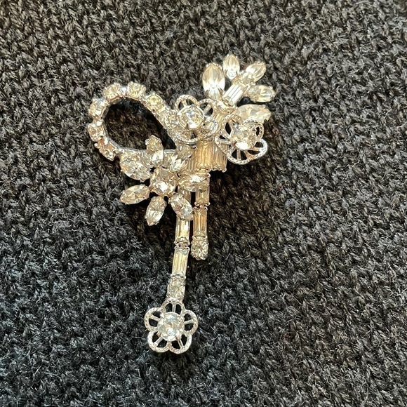 Vintage Leo Glass Sterling Pin Brooch - Picture 1 of 6